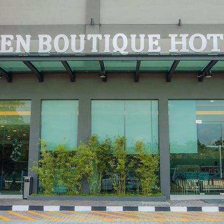 Zen Boutique Hotel Ulu Tiram Esterno foto